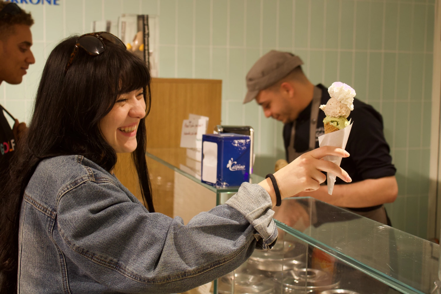 carpe-diem-tours-rome-food-tour-gelato-cone-gelateria-guest