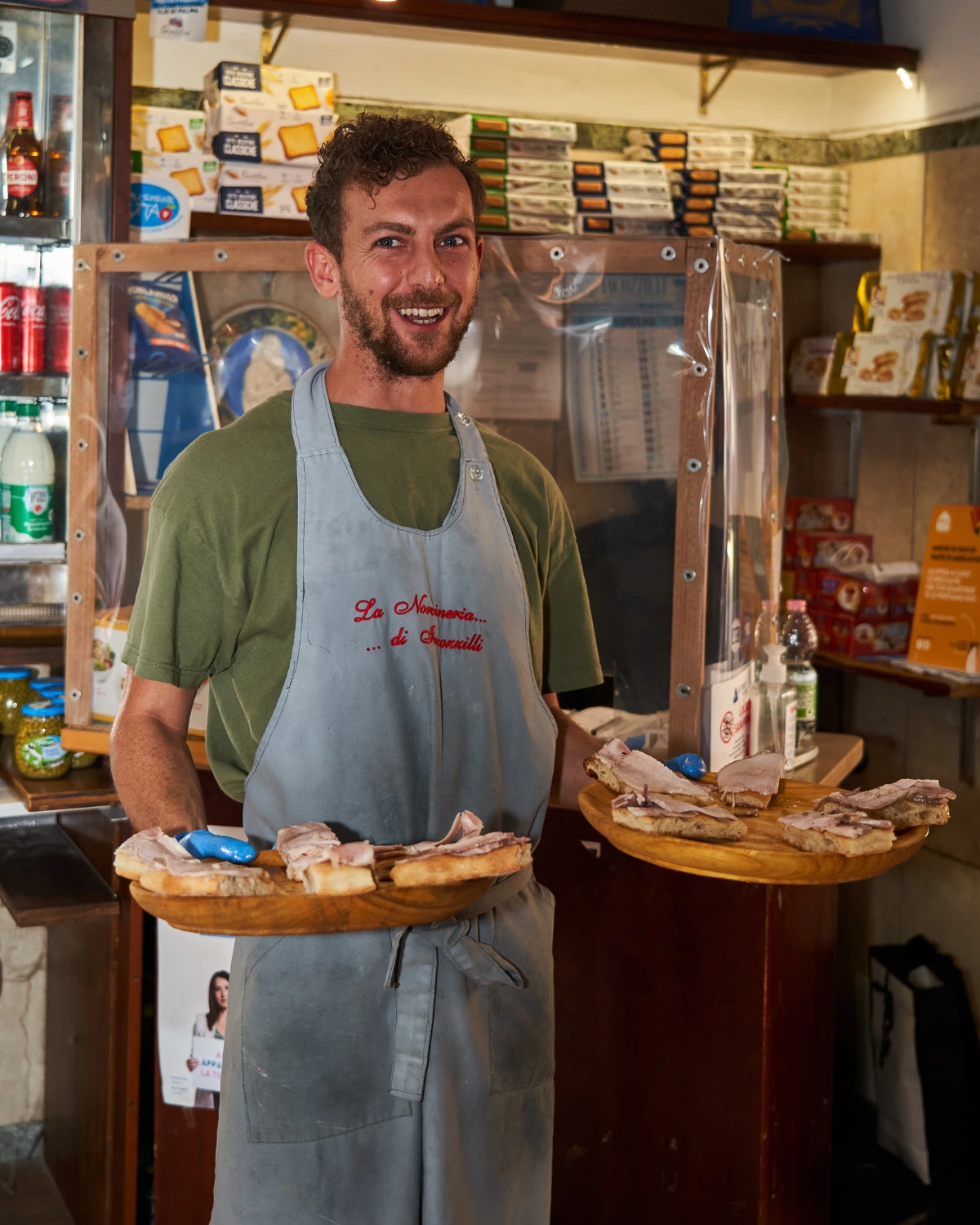 carpe-diem-tours-rome-food-tour-norcineria-staff-porchetta-boards